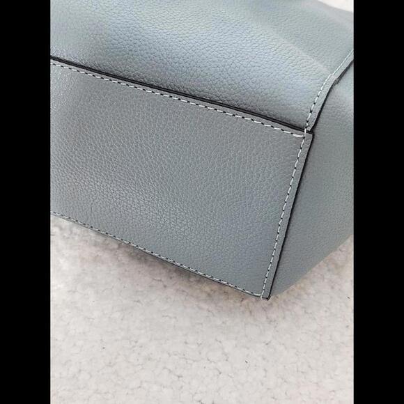 NWT Coach 57107 Turnlock Silver Chain - Picture 4 of 6